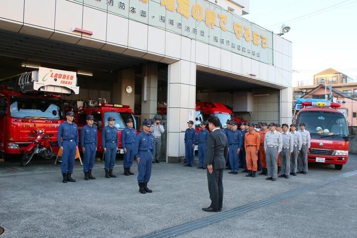 市长关于派遣第一批紧急消防救援队员的指示 图片