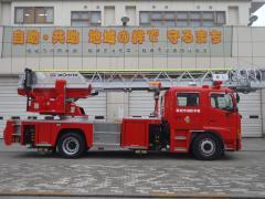 Photo of a ladder truck