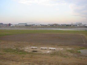 Photo: Tamagawa Riverside Park Baseball Field