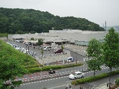 Photo: Central Library, SHIROYAMA EXPERIENCE STUDY INSTITUE