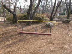 Photo: Hirao Neighborhood Park Balance Beam