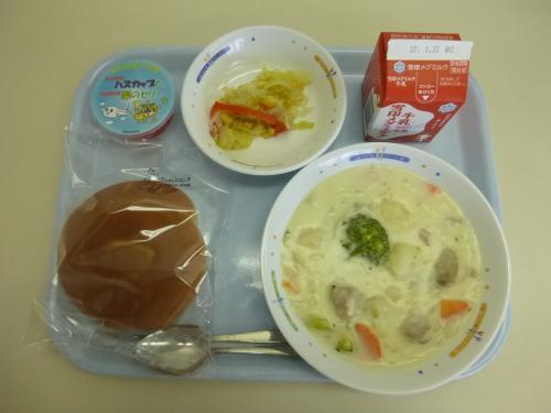 Photo: School lunch on the day