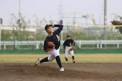 Photo: Mr. Hirabayashi pitching