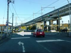 Turn left at Wakabadai station entrance intersection