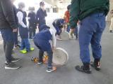 Foto: Entrenamiento de extensión de mangueras de bomberos