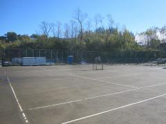 Foto: Estación Minami-Tama Plaza Deportiva (cancha de tenis)