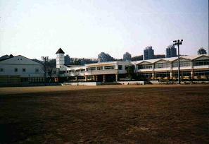 Foto: Vista exterior de la Escuela Secundaria Quinta de Inagi