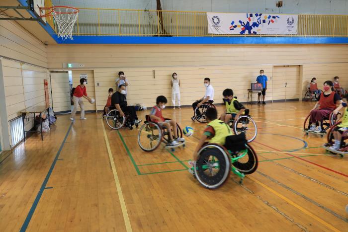 Foto: Experiencia de baloncesto en silla de ruedas