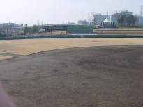 사진 이나기 중앙공원 야구장