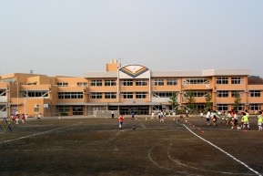 Foto da Escola Primária de Hirao