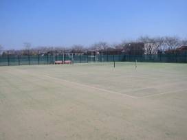 Foto: Quadra de Tênis do Kita Ryokuchi Park
