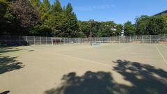 Foto da quadra de tênis do Shiroyama Park