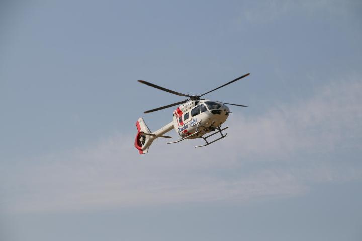 Helicóptero Image Doctor após a decolagem